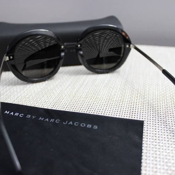 Marc by Marc Jacobs MMJ 490/S - Picture 3 of 6